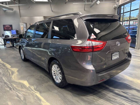 2017 Toyota Sienna