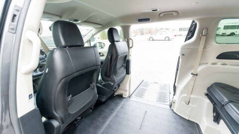 2019 Chrysler Pacifica Touring L