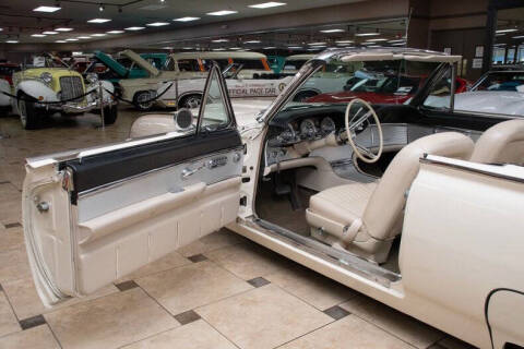 1962 Ford Thunderbird