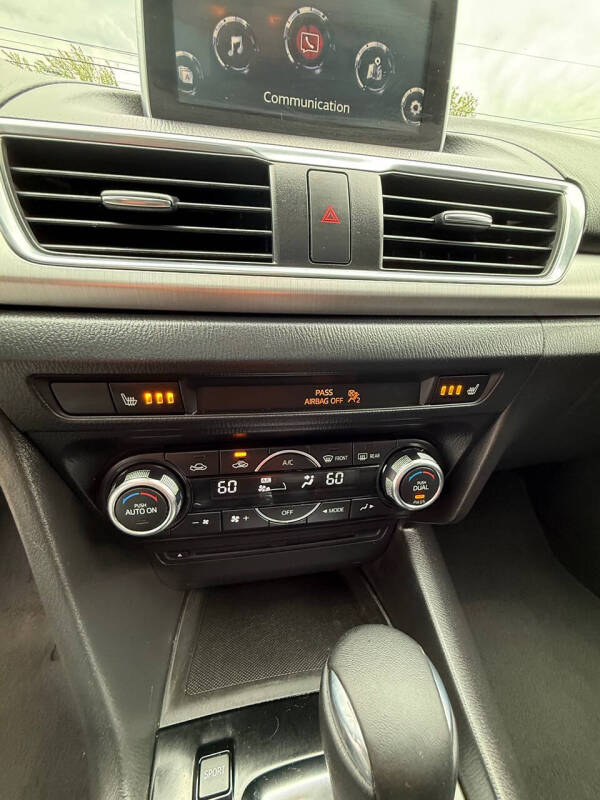2016 Mazda MAZDA3 s Grand Touring