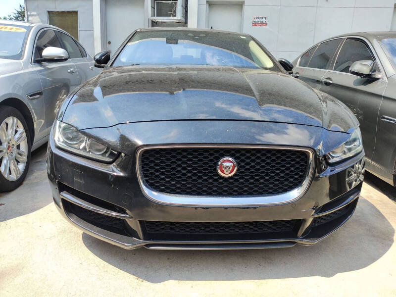 2017 Jaguar XE 25t Premium