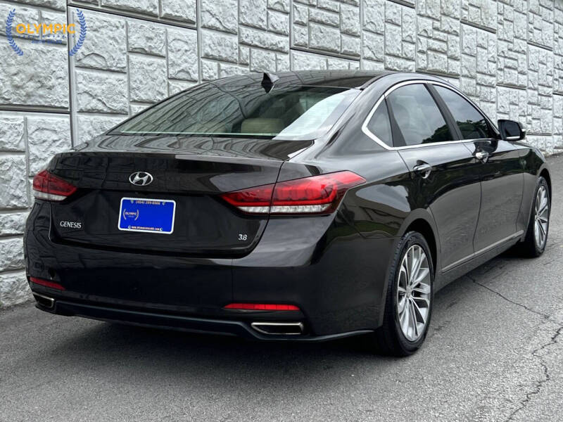 2015 Hyundai Genesis