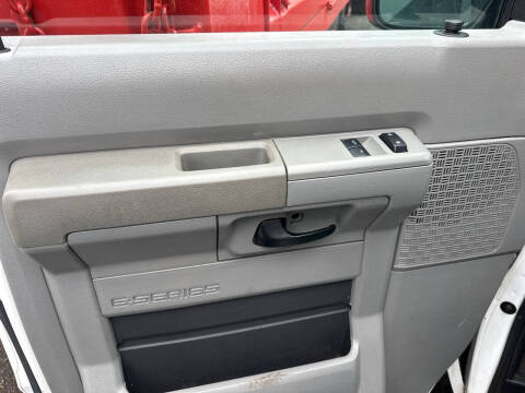 2010 Ford E-Series E-250