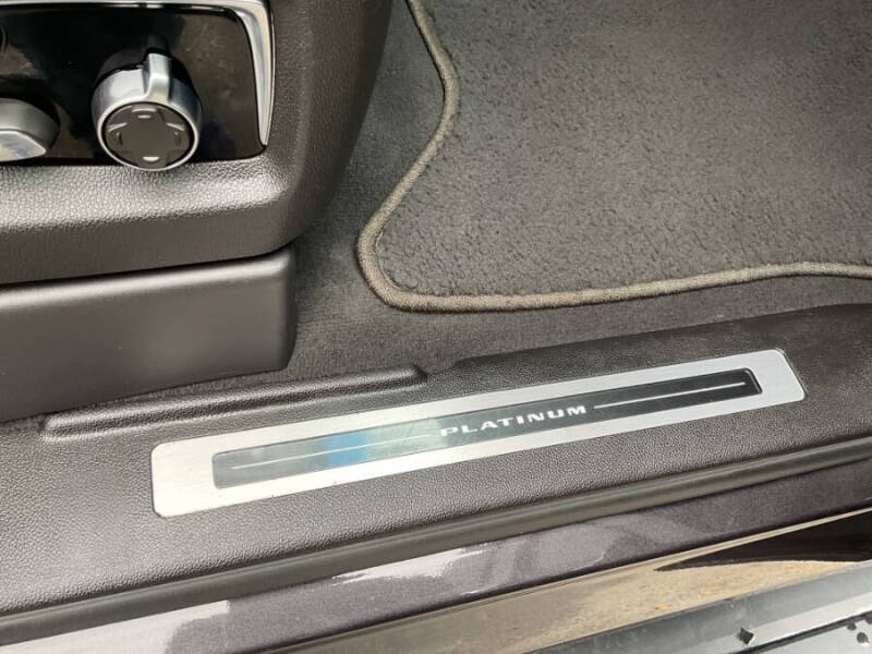 2016 Cadillac Escalade Platinum