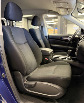 2020 Nissan Pathfinder S