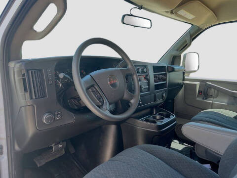 2025 GMC Savana 2500