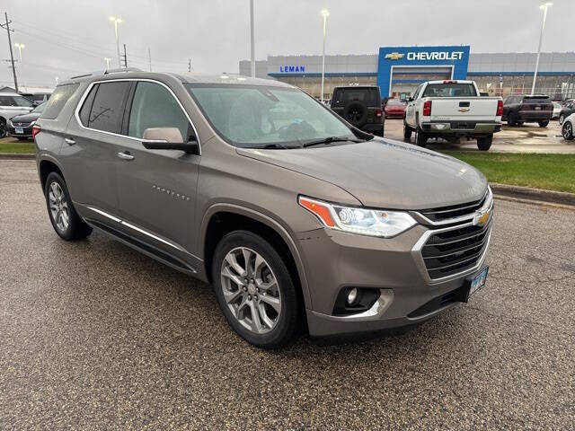 Used 2018 Chevrolet Traverse Premier with VIN 1GNEVJKW6JJ218445 for sale in Bloomington, IL