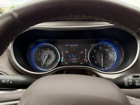 2017 Chrysler Pacifica Touring-L Plus