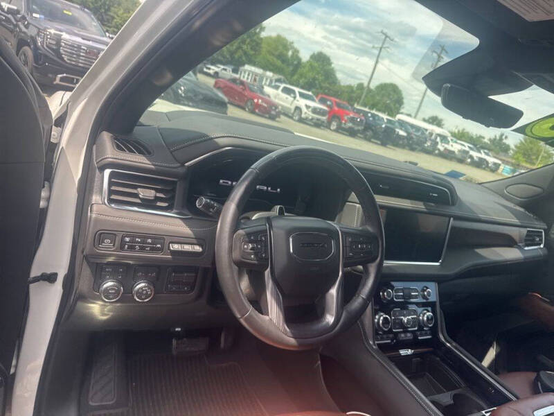 2023 GMC Yukon Denali Ultimate