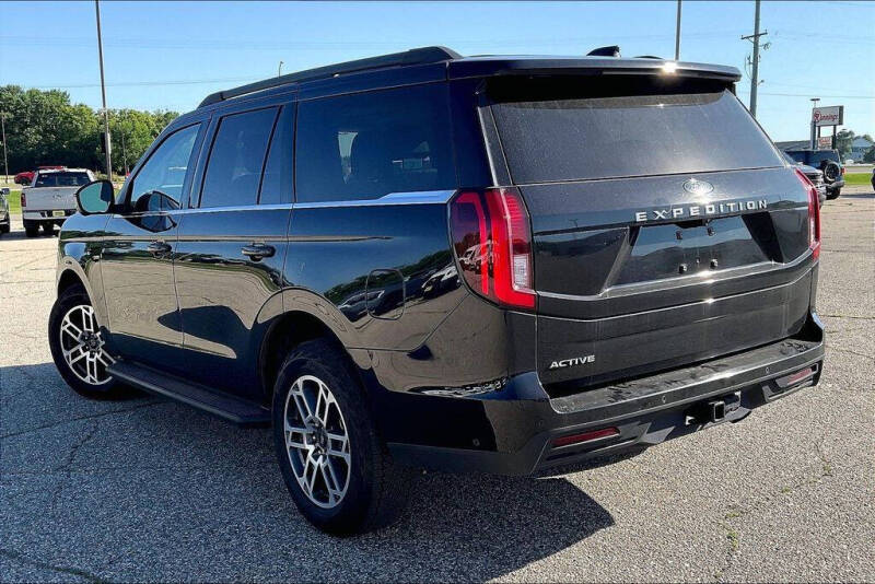 2025 Ford Expedition Active