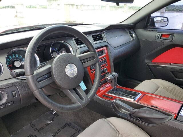 2012 Ford Mustang V6