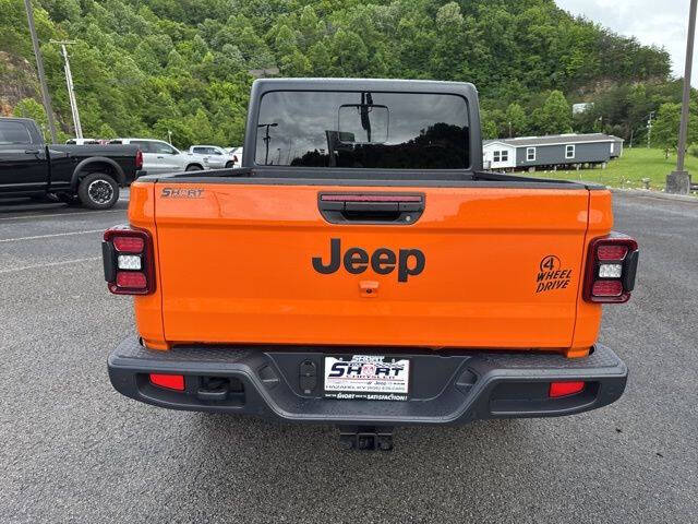 2025 Jeep Gladiator Willys
