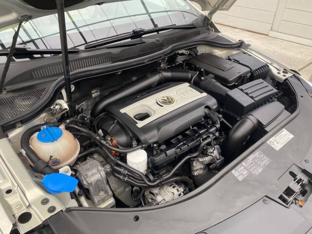 2010 Volkswagen CC Luxury