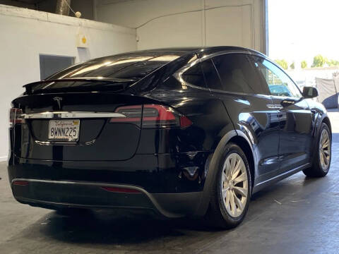 2017 Tesla Model X 75D