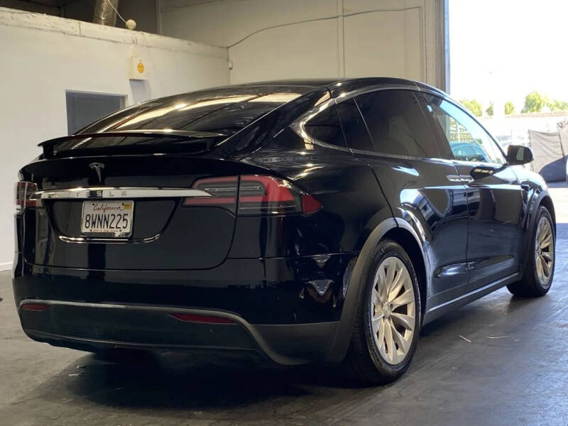 2017 Tesla Model X 75D