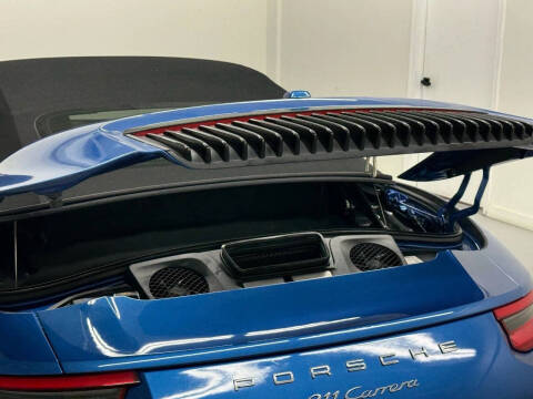 2017 Porsche 911 Carrera