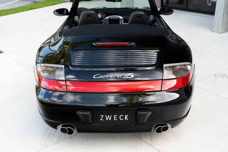 2004 Porsche 911 Carrera 4S