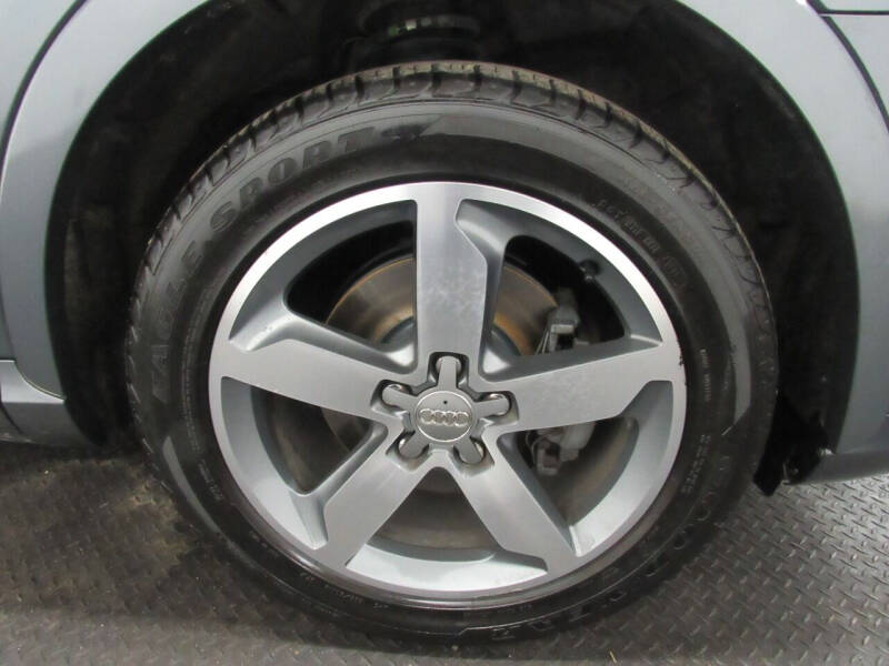 2015 Audi Q3 2.0T quattro Premium Plus