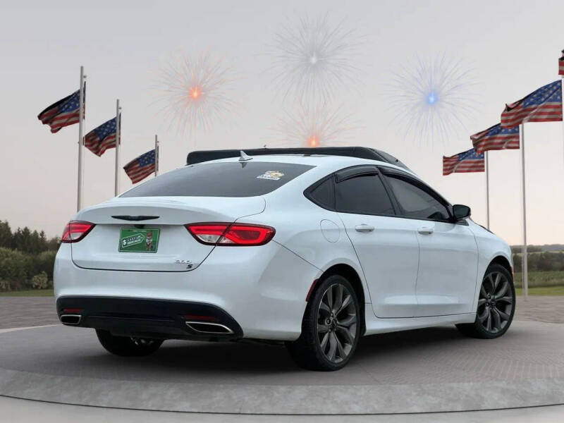 2015 Chrysler 200 S