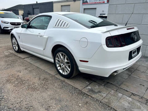 2013 Ford Mustang V6 Premium