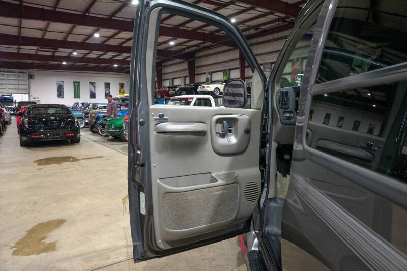 1999 GMC Savana G1500