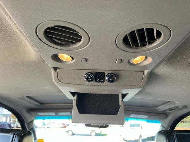 2015 Nissan Armada 22