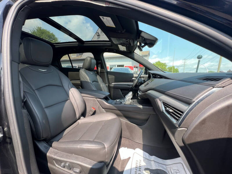 2021 Cadillac XT4 Premium Luxury