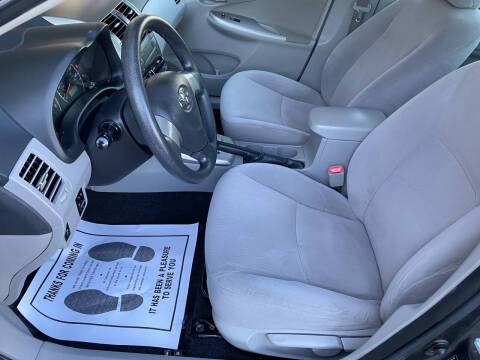 2011 Toyota Corolla LE