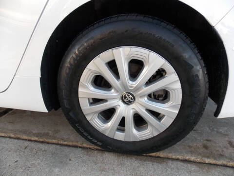 2021 Toyota Prius LE