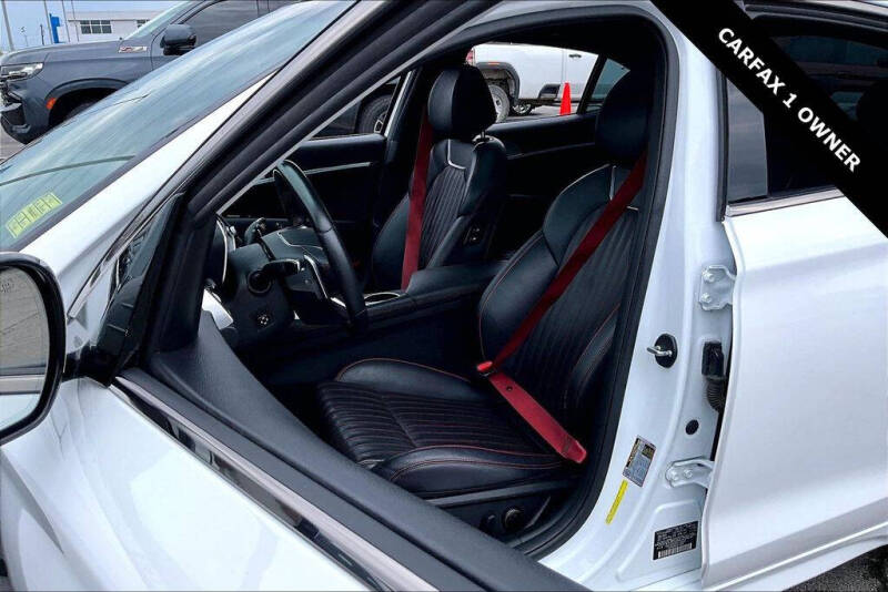2023 Genesis G70