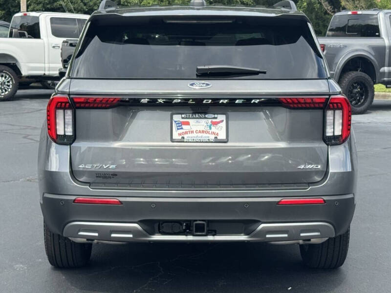 2025 Ford Explorer Active