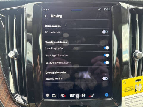 2022 Volvo XC60 B5 Momentum