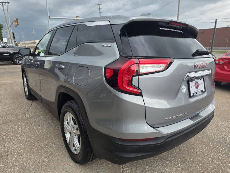 2024 GMC Terrain SLE