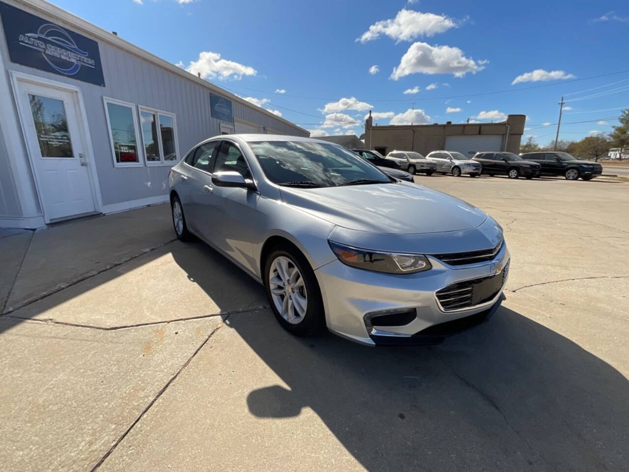 2016 Chevrolet Malibu for sale at Auto Connection in Waterloo, IA