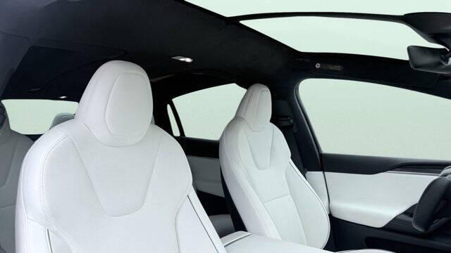 2022 Tesla Model X Plaid
