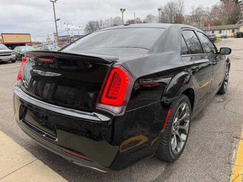 2016 Chrysler 300 S Alloy Edition