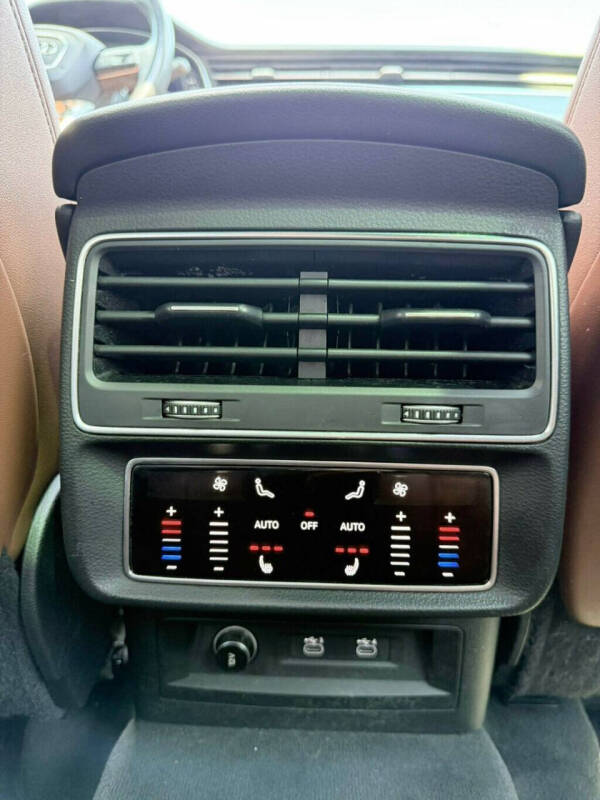 2021 Audi Q8 quattro Premium Plus 55 TFSI