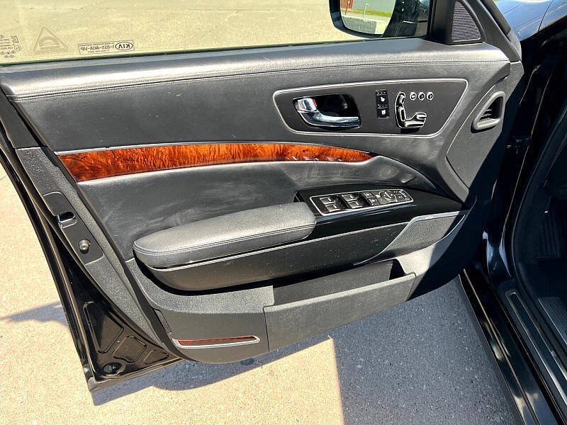 2015 Kia K900 Luxury