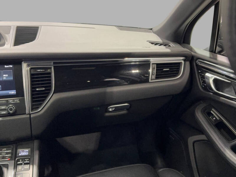 2017 Porsche Macan S