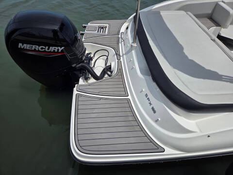 2022 Sea Ray SPX 190