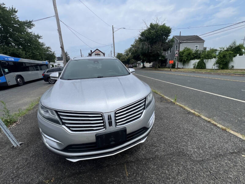 2016 Lincoln MKC Select