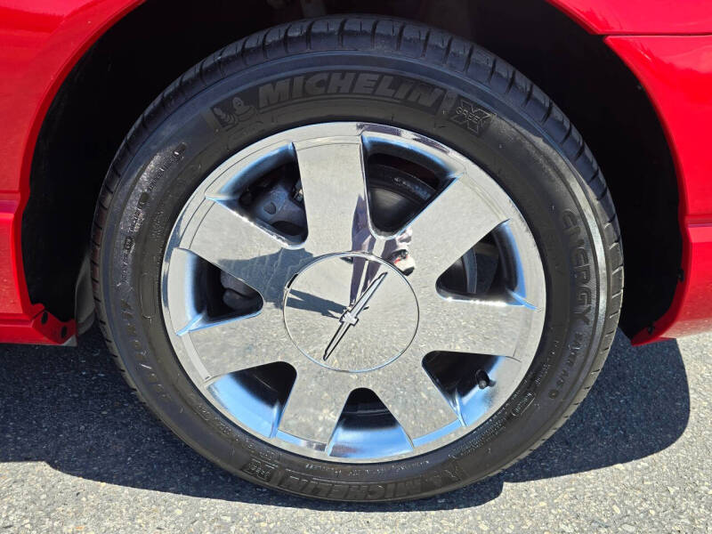 2002 Ford Thunderbird Deluxe