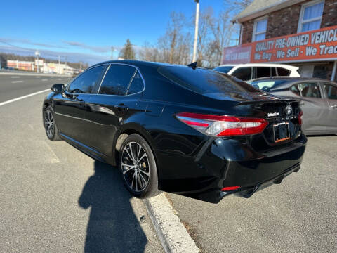 2019 Toyota Camry SE