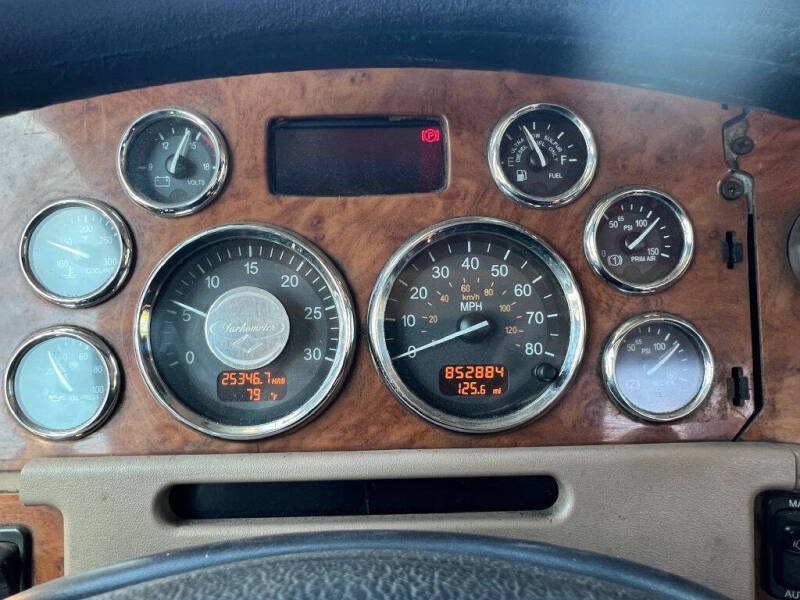 2009 Peterbilt 389