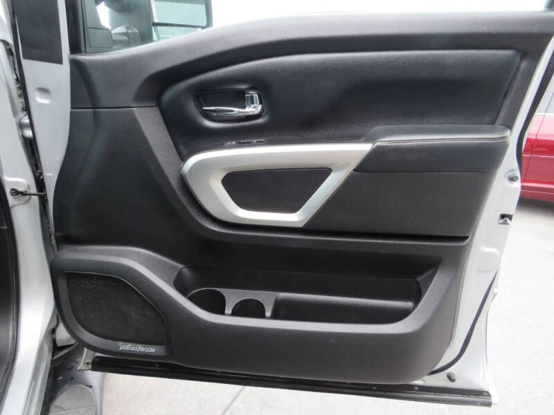 2017 Nissan Titan XD