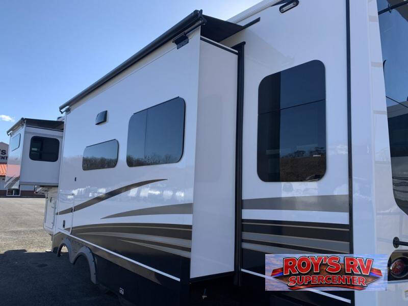 2026 Jayco Pinnacle