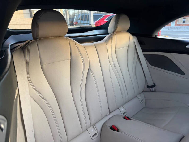 2020 BMW 8 Series 840i