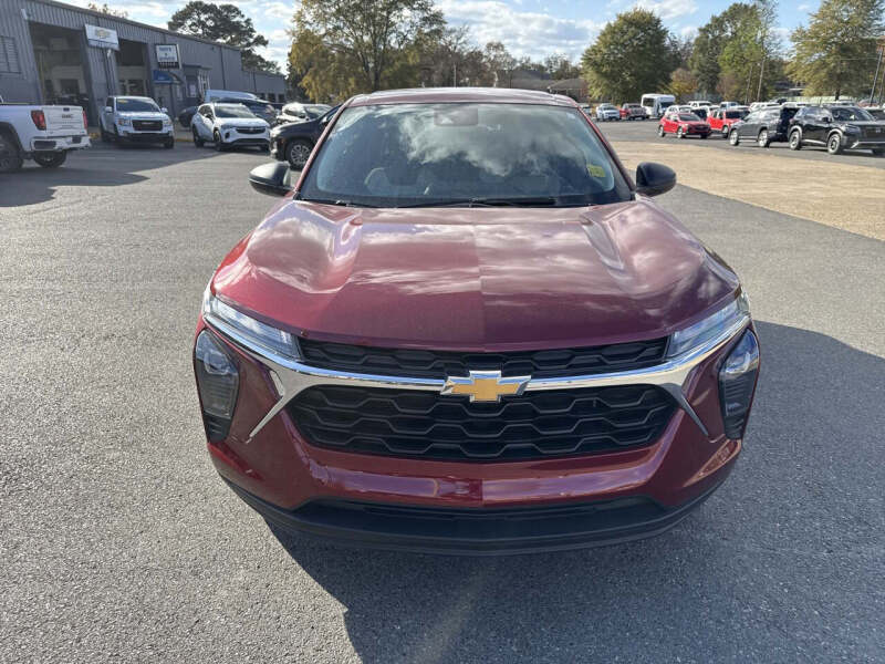 2025 Chevrolet Trax LS