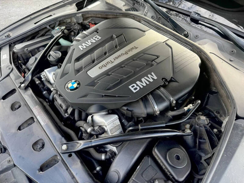 2012 BMW 5 Series 550i xDrive