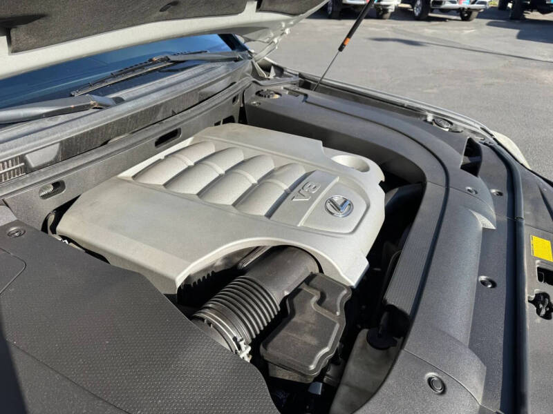 2011 Lexus LX 570